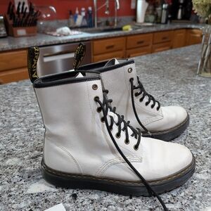 Dr. Martens Zavala White Leather Lace Up Combat Boots Size 8 M Women